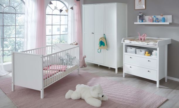 Babyzimmer komplett reduziert