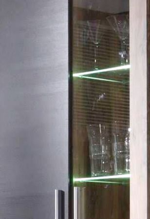 Wohnzimmer: Highboard Boom Nussbaum Satin, Touchwood dunkelbraun (160x137 cm) inkl. LED-Beleuchtung