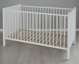 Babyzimmer Babybett Ole in wei Gitterbett mit Schlupfsprossen und Lattenrost Liegeflche 70 x 140 cm