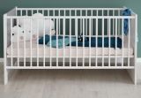 Babyzimmer Babybett Wilson in wei und grau Gitterbett mit Schlupfsprossen und Lattenrost 70 x 140 cm Liegeflche