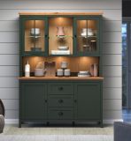 Buffetschrank Stanton in gr�n und Evoke Eiche Landhaus Wohn- und Esszimmer Vitrine inklusive LED 146 x 198 cm