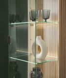 Vitrine Merced in wei matt und Evoke Eiche Wohn- und Esszimmer Vitrinenschrank 48 x 180 cm