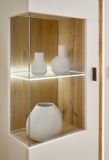 Vitrine Bellport in wei matt und Wotan Eiche Highboard inklusive Frontbeleuchtung 80 x 125 cm