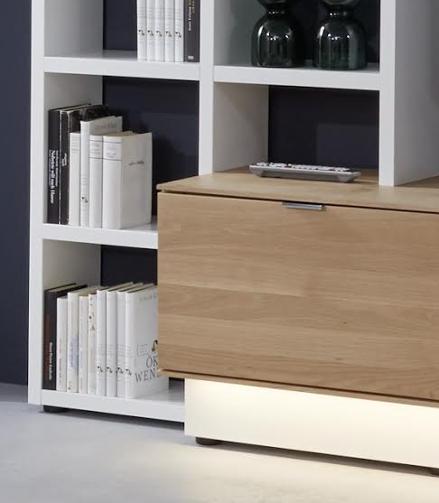 Wohnwand Ventus weiß matt Lack und Eiche Bianco Wohnwand Ventus weiß matt Lack und Eiche Bianco