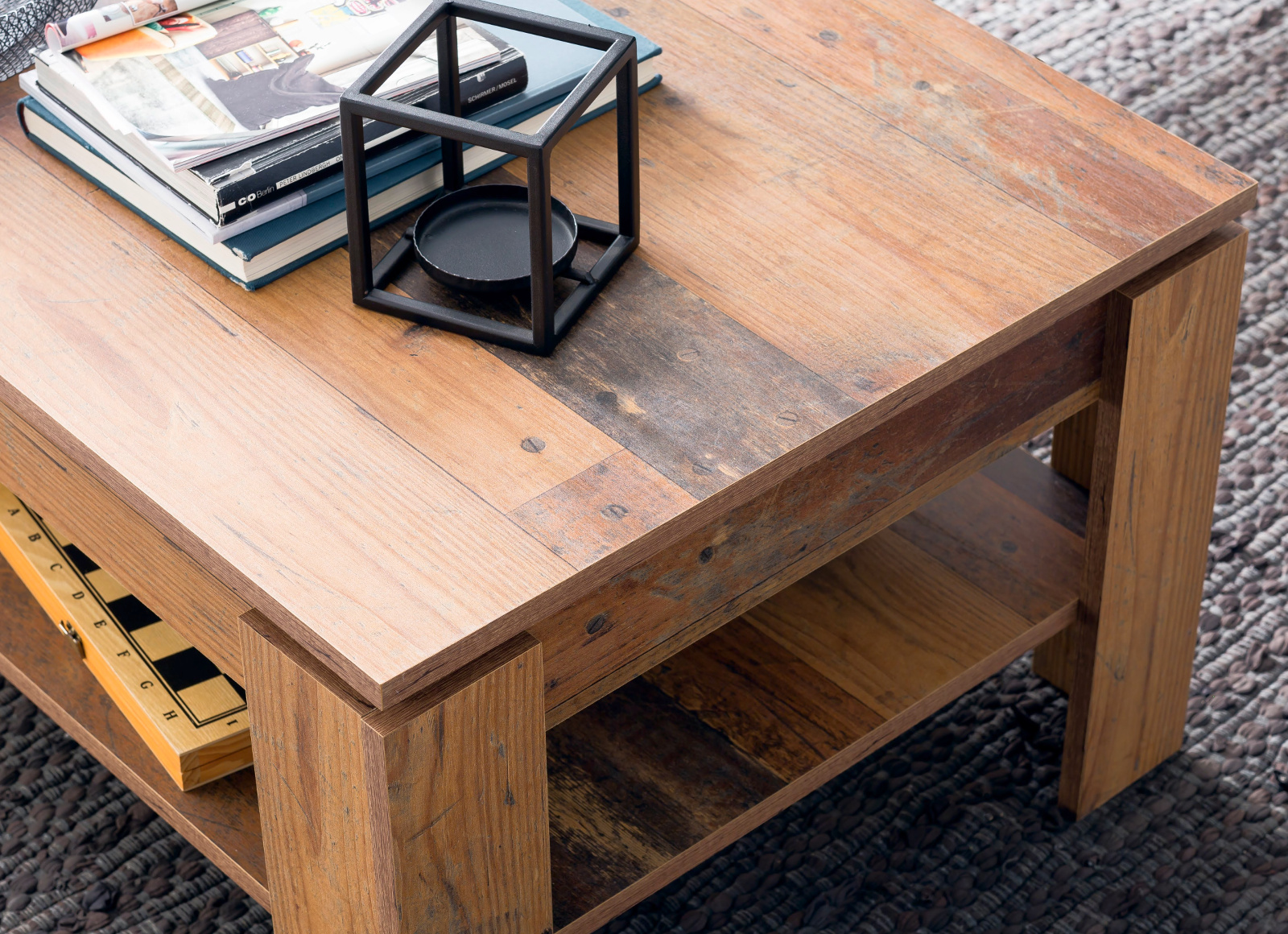 Couchtisch Wohnzimmertisch in Shabby old used