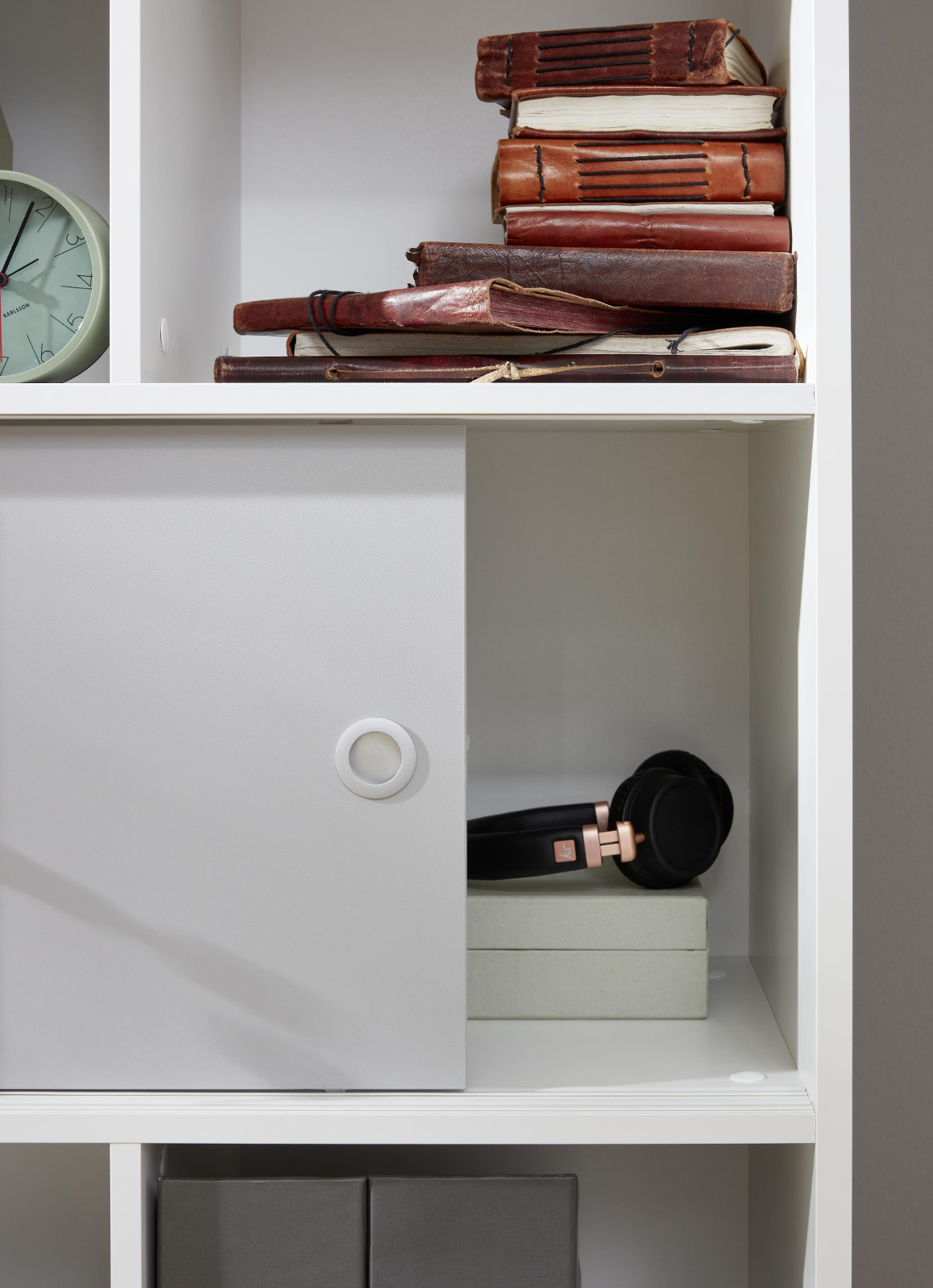 Regal mit Schiebetüren "Basix" weiß und grau 106x109 cm