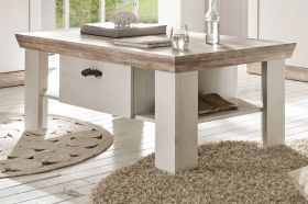 Couchtisch Rovola in Pinie weiß / Oslo Pinie Landhaus Beistelltisch mit Ablage und 2 x Schubkasten 109 x 69 cm Couchtisch Rovola in Pinie weiß / Oslo Pinie Landhaus Beistelltisch mit Ablage und 2 x Schubkasten 109 x 69 cm