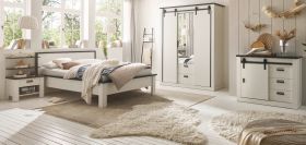 Schlafzimmer Set 5-teilig Stove in weiß Pinie Landhaus mit Bett, Kleiderschrank, Nachttisch, Wandpaneel und Kommode Schlafzimmer Set 5-teilig Stove in weiß Pinie Landhaus mit Bett, Kleiderschrank, Nachttisch, Wandpaneel und Kommode